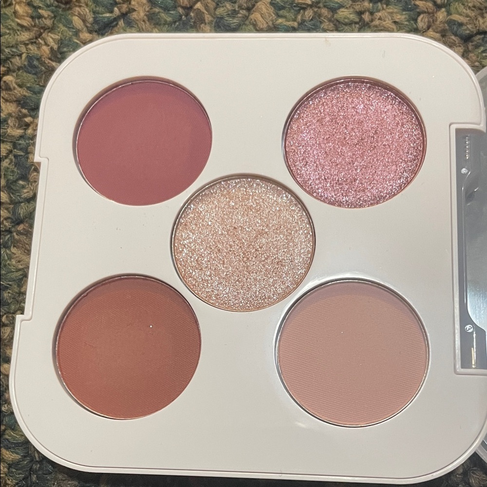 Morphe 2 ready in 5 from hawaii with love Eyeshadow Palette - Picture 4 of 4